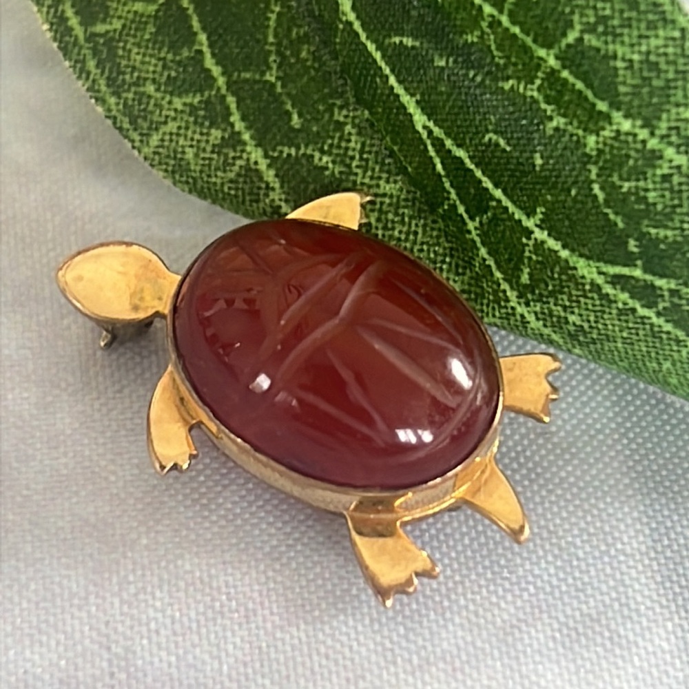 vintage 12K WRE GF scarab carved carnelian turtle brooch jelly belly pin